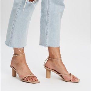 NWT Tony Bianco Summer Heel